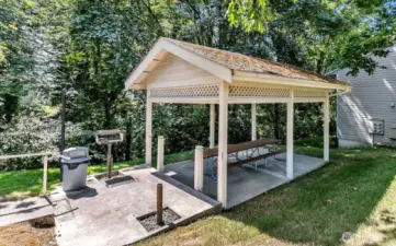 Renton Ridge also has a wonderful gazebo and BBQ picnic area.