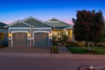 Welcome to 9515 Vista Verde Lane SW! This spacious 4021 SF home boasts 4 BR, 3 full bathrooms, a massive lower level rec room and fabulous views from nearly every room!