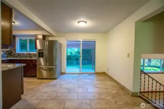 Dining space off of LR