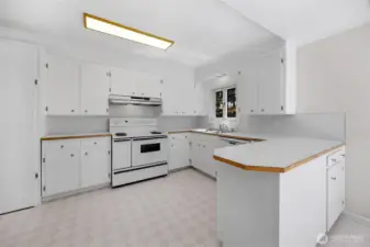 Efficiently designed kitchen layout...