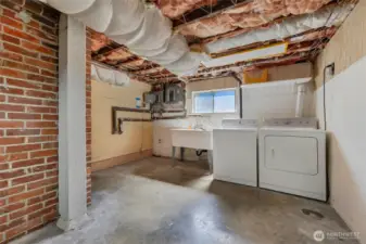 Daylight basement utility area...