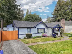 Picture Book Cottage.