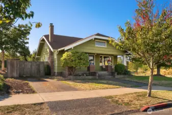 Welcome home to this lovely and gracious home. Live the good life here!