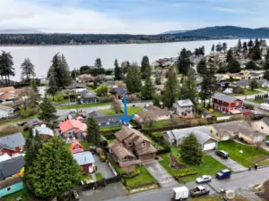 Overhead view of the neighborhood