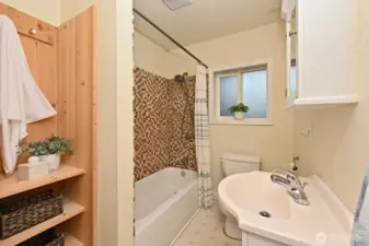 Full Bathroom