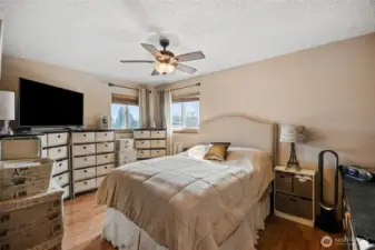3rd bedroom upstairs