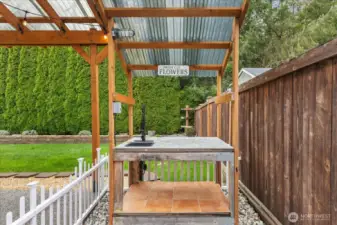 Potters bench plumbed with water!