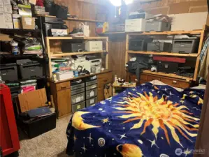Second bedroom.