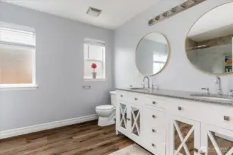 Spacious en suite bathroom with plenty of room to unwind