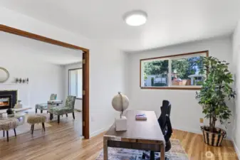 Living opens to Bonus Room