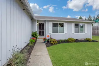 Entry to this 3 bedroom 2 bath home.