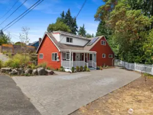 One of the things that makes this home so special? All the little extras—thoughtful built-ins, upgraded lighting, hidden storage nooks, and intentional design elements that add both style and soul.