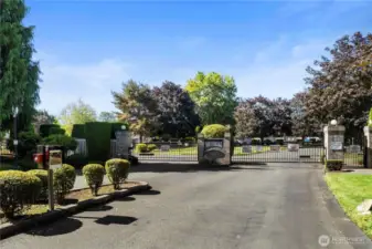 This community is gated and very safe.