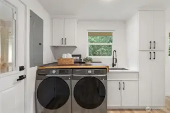 Laundry/Mudroom
