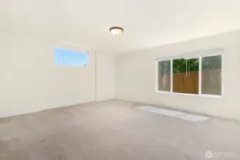 Upstairs Bonus Room (bare)