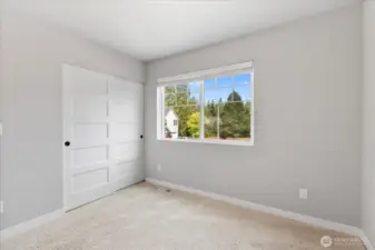 Upstairs Bedroom #4