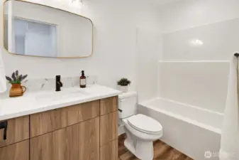 Full Bathroom Upstairs