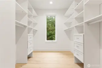 Master Walk In Closet