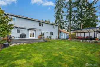 Large backyard on a 8 sq ft lot.