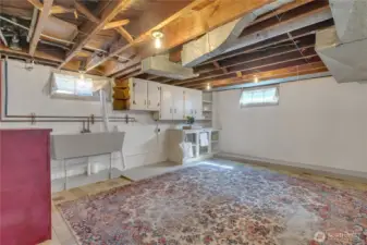 Bonus Craft and Laundry room in the semi finished basement.