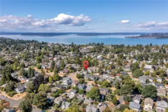 Like most of the North End, Old Town and the Ruston Way Waterfront is a short 5 min drive away!