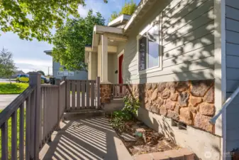 Access to the patio from the front as well