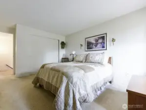 Extra bedroom. Nicely sized closet.