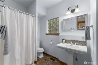 3/4 bath on main level