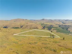 Property lines are approximate