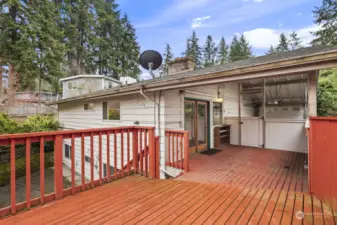 Lots of room on this deck and easy access to the kitchen!