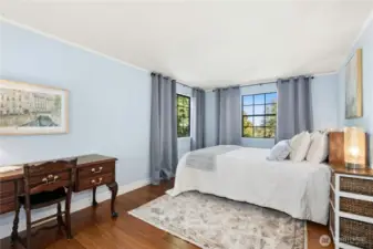 Primary bedroom in Upper Level