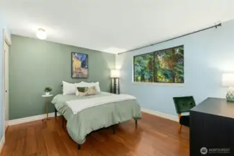 Upper level bedroom 2