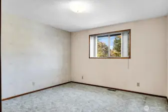 Bedroom #2 (First Floor)