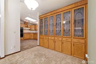 Look at this HUGE hutch cabinet!