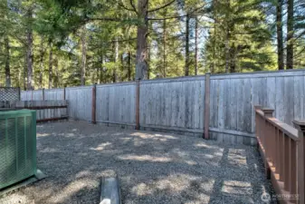 Easy- care back yard - fully fenced.