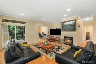 Gas fire place.  TV with Bose surround stays!!