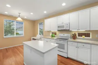 Eating space or craft area in kitchen