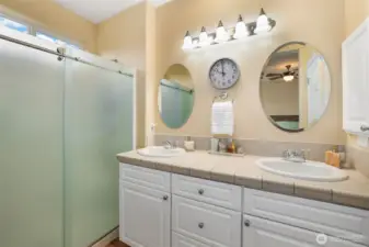 Primary with new shower doors