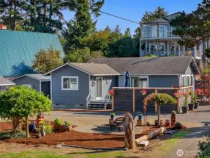 West side beach house with deeded access to the Pacific Ocean and Ocean Beaches. This 3-bedroom home is designed for single-floor living and is move-in ready.