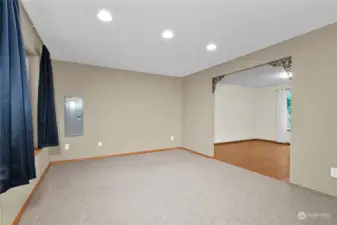 Living room/dining room