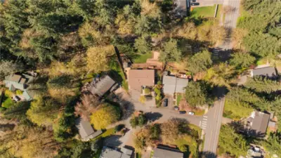 Live in beautiful Sammamish, the safest and friendliest city!