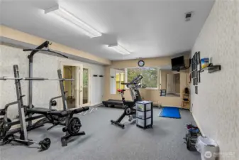 Extra room perfect for gym equipment