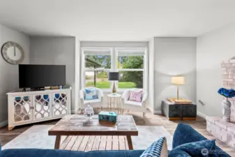 Huge picture window!