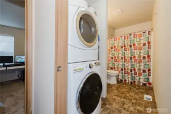 The full bath combination utility room on the lower floor.