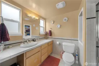 Secondary Bedroom En Suite
