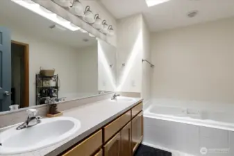 5-piece ensuite