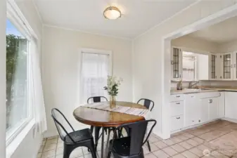 Dining nook!