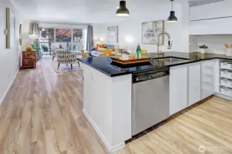 Welcome to this spacious Ballard condo with open living space.