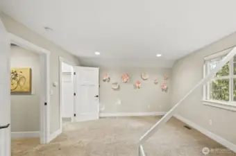 Upstairs landing space