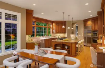 Butler Bar, Breakfast Bar, Large Pantry and more